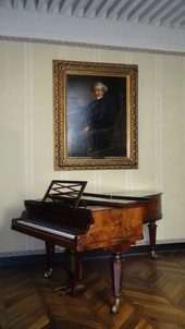 Piano Erard installé au musée