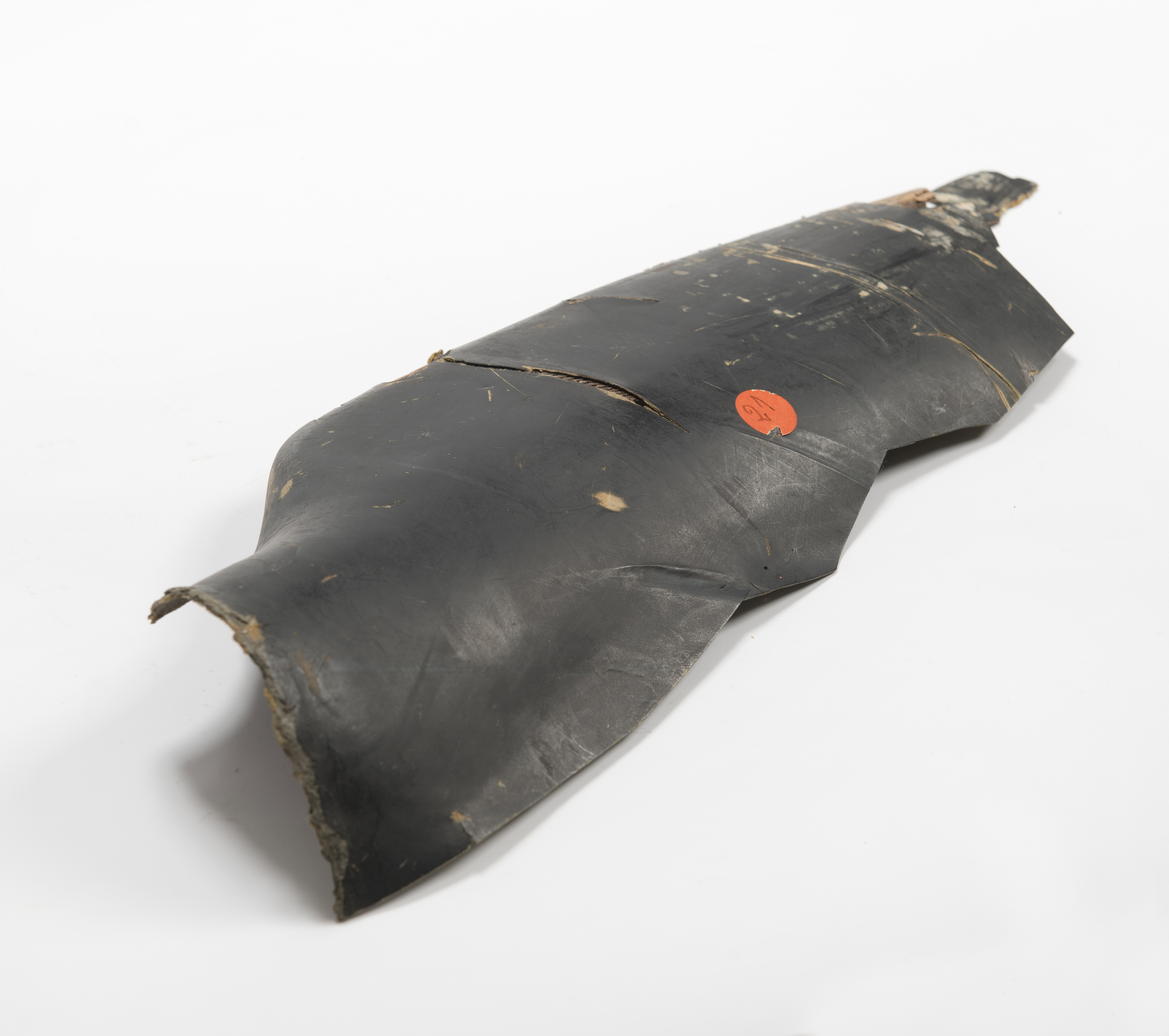 Débris d'un avion bombardier Handley-Page Halifax II LL-114 code NF-P de la Royal Air Force, l'Armée de l'air britannique, qui s'est écrasé à Autrans dans le Vercors le 7 février 1944.