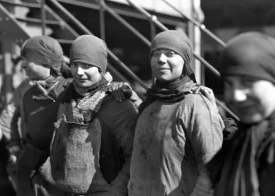 Groupe de trieuses Photo François Kollar