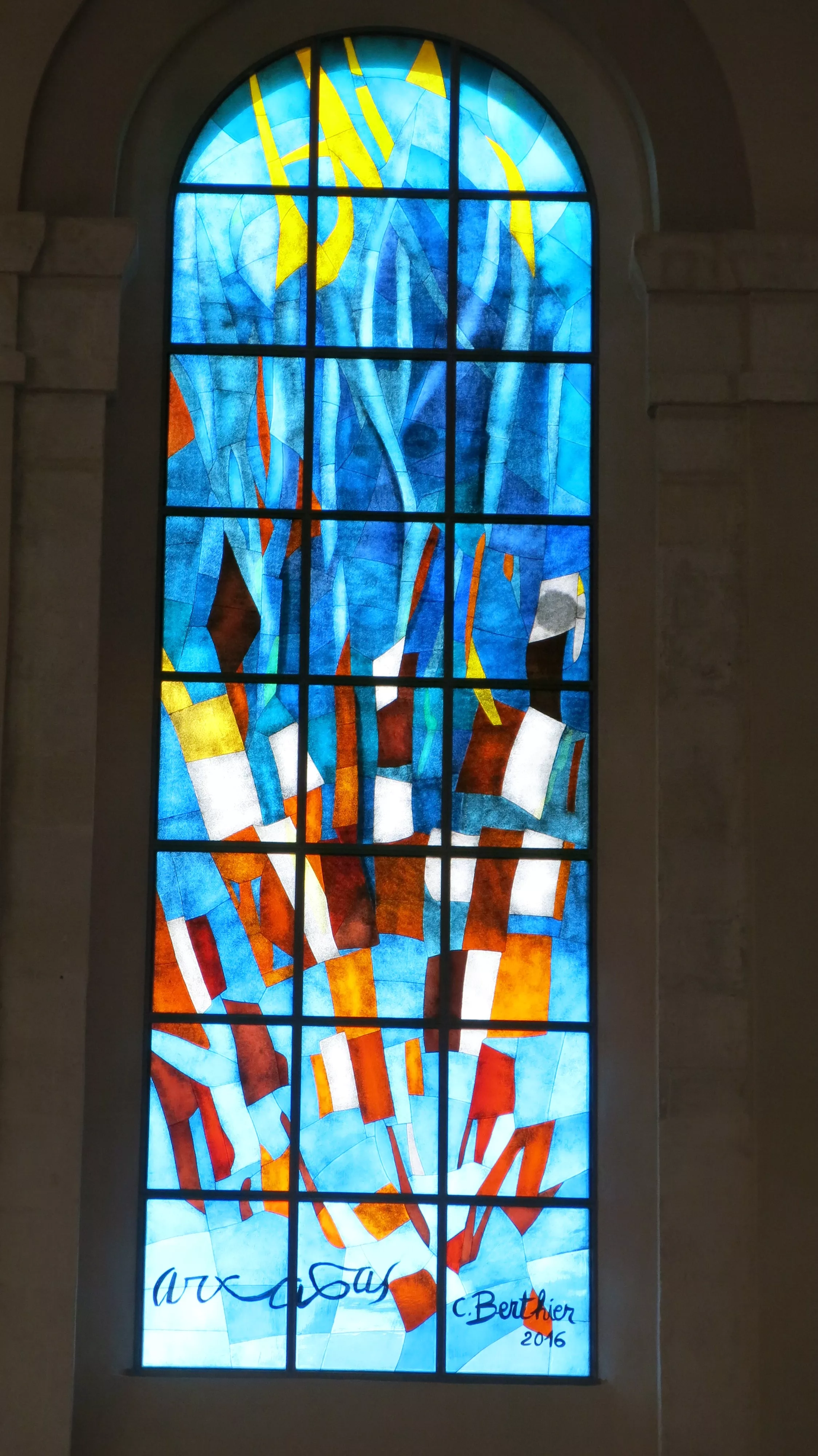 Vitrail abstrait à dominante bleu