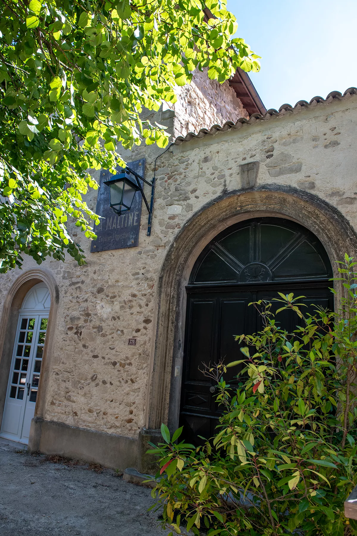 Les Grandes écuries