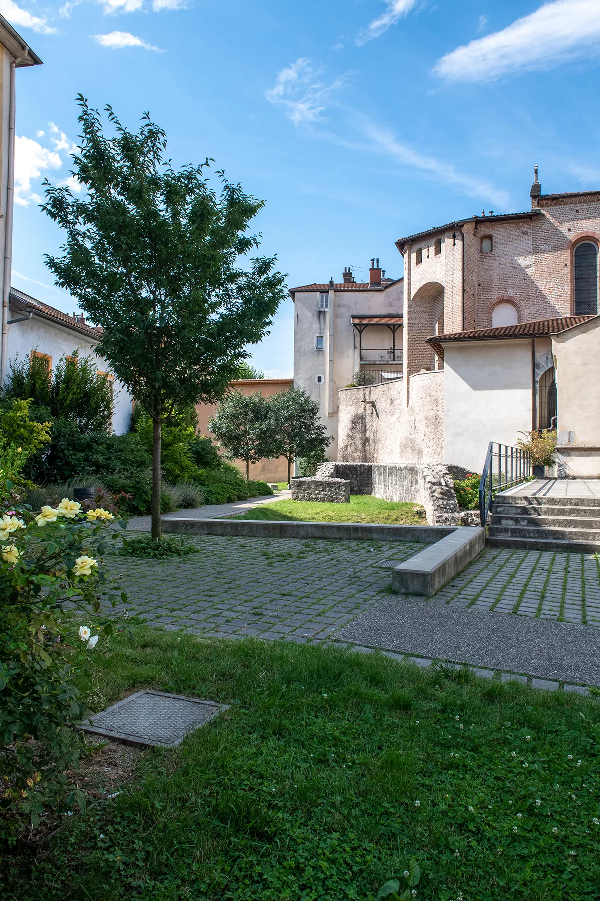 Le jardin du musée de l'Ancien Évêché