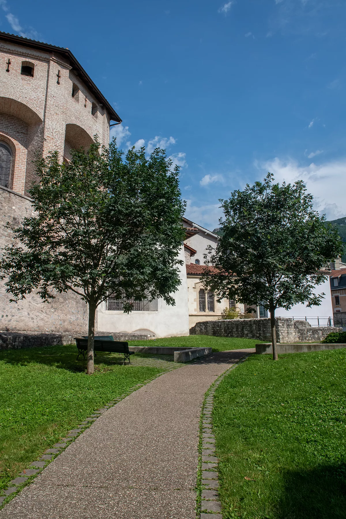 Le jardin du musée de l'Ancien Évêché