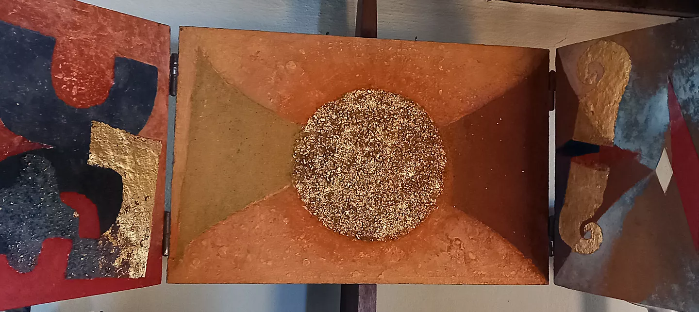 Visuel de l'oeuvre &quot;Notre Père&quot;, retable en bois