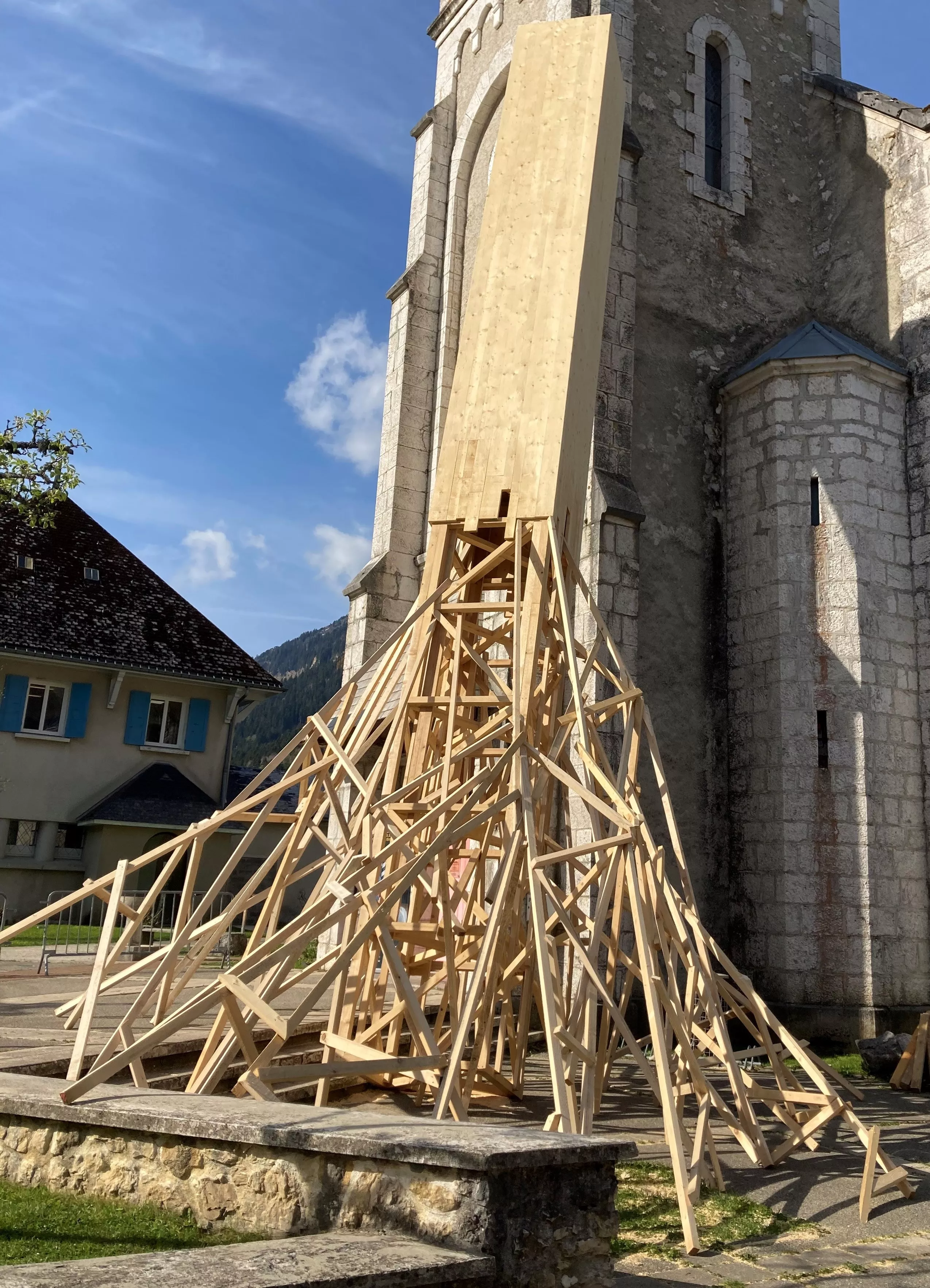 L'assemblage de la structure est bientôt terminé