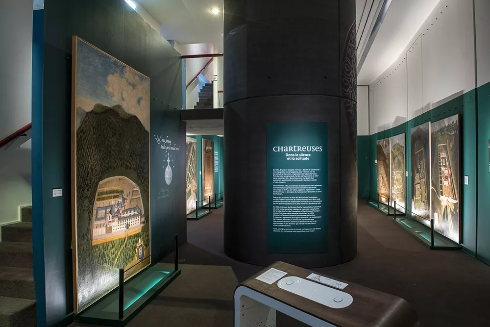 Exposition &quot;Chartreuses. Dans le silence et la solitude&quot; - vue de la salle 1