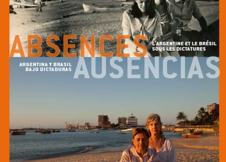 Affiche de l'exposition "Absences" composée de deux photographies prises sur la même plage à plusieurs années d'écart