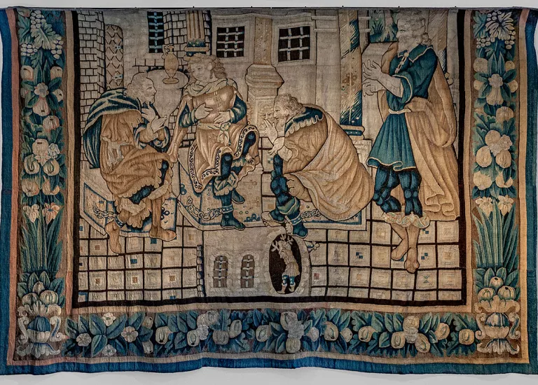 Tenture Tapisserie d'Aubusson. Les personnages aux contours soulignés par un cerne brun portent d’amples vêtements aux plis matérialisés © Cnossos