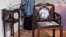Chaise mandarinale, XIXe siècle, bois de fer, nacre et marbre