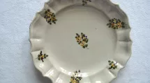 Service de table, Assiette en faïence, Italie, XVIIIe siècle