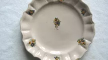 Service de table, Assiette en faïence, Italie, XVIIIe siècle