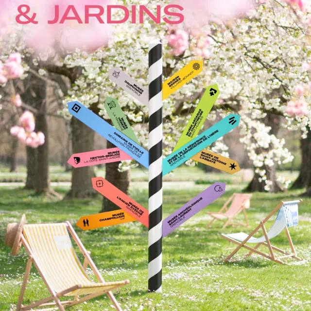 jardin avec des transats