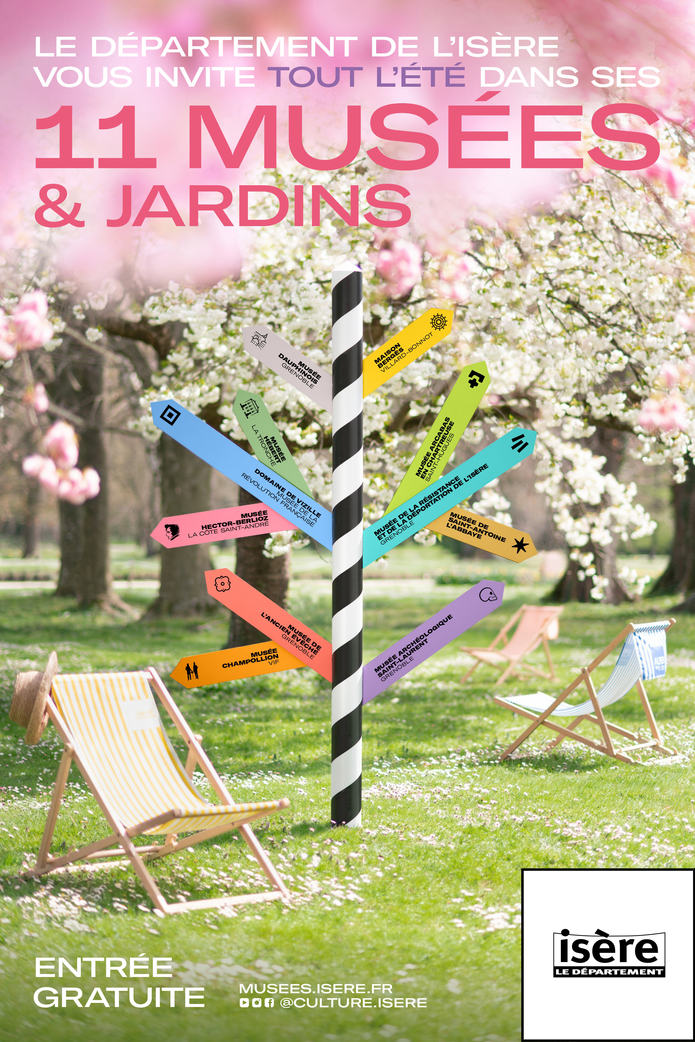 jardin avec des transats