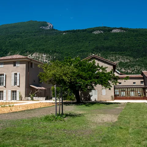 Le Musée Champollion et le jardin d'agrément © Jean-Sebastien FAURE