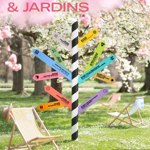 jardin avec des transats