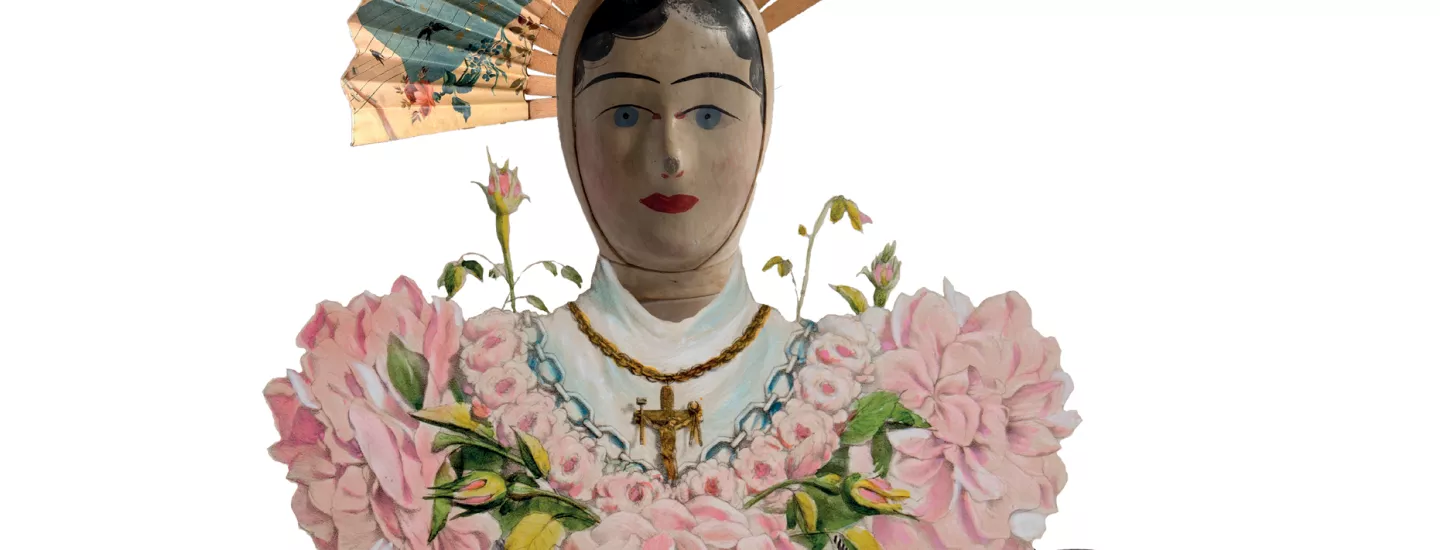 Buste d'un personnage féminin imaginaire composé de divers éléments issus des collections des musées départementaux © Département de l'Isère