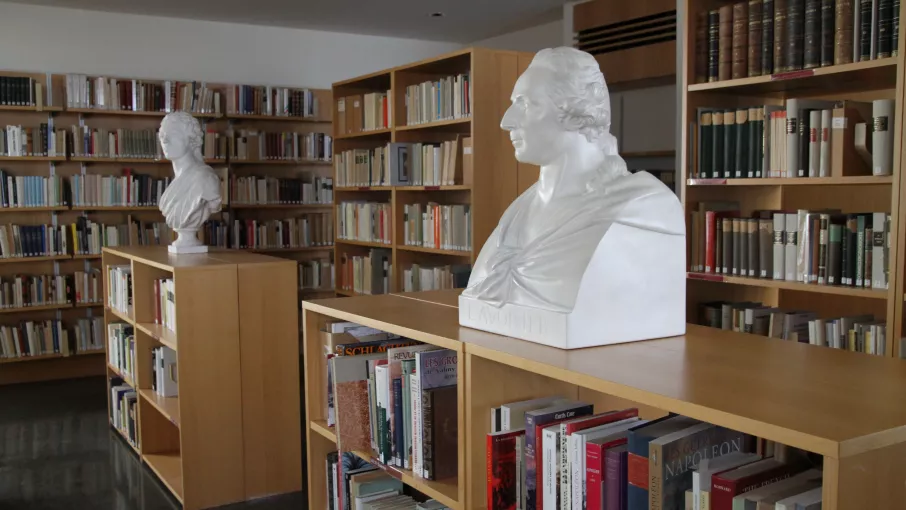 Vue en couleurs du Centre de Ressources Albert Soboul © Domaine de Vizille/Département de l'Isère