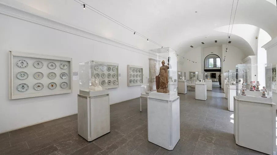 Salle des faïences © Musée de la Révolution française | Domaine de Vizille | Denis Vinçon